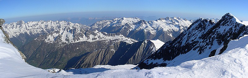 #12 Vue du col de la Barbarate : Belledonne + Chartreuse dans la brume Vue du col de la Barbarate : Belledonne + Chartreuse dans la brume