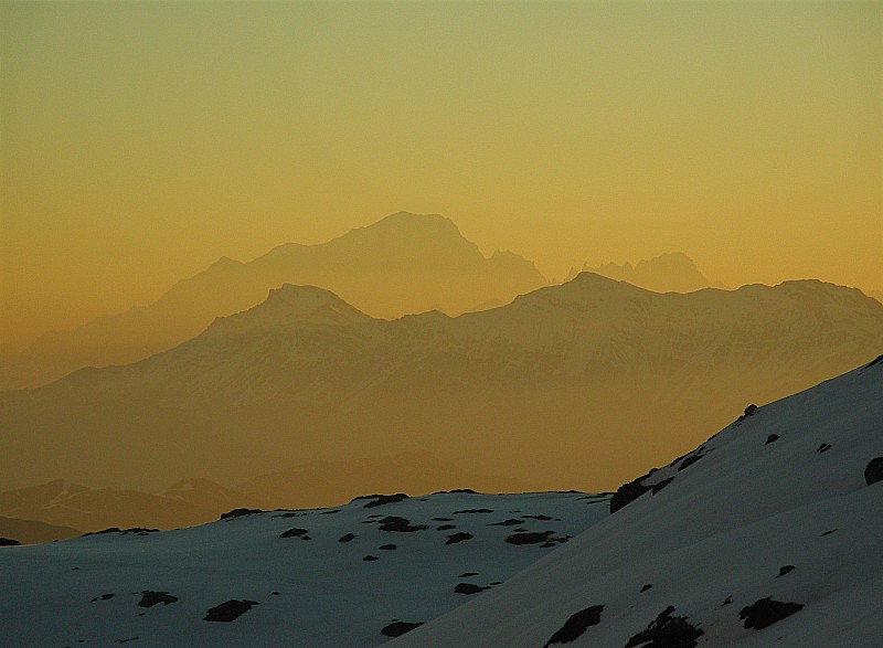 #5 Lever de soleil 2 : Quelques secondes plus tard à l Lever de soleil 2 : Quelques secondes plus tard à l'opposé: Mont Blanc et Grandes Jorasses