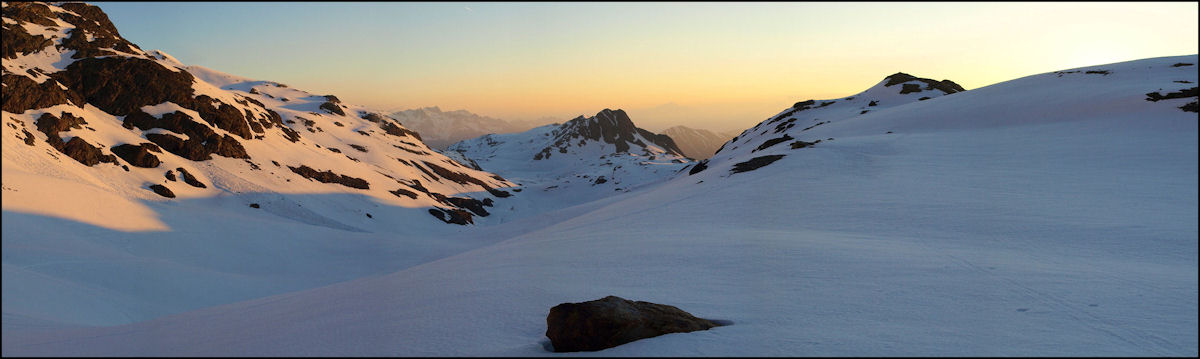 #24 Les rideaux : sont tirés Les rideaux : sont tirés