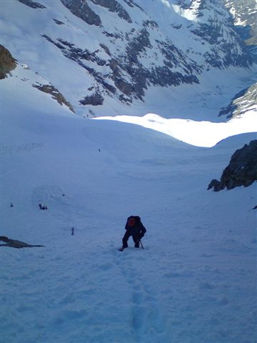 #7 Grimpette finale : crampons / piolet pas inutiles ... Grimpette finale : crampons / piolet pas inutiles ...