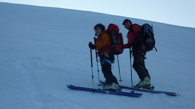 #2 Au petit matin : Freevernes et Sarah vont attaquer la montée Au petit matin : Freevernes et Sarah vont attaquer la montée