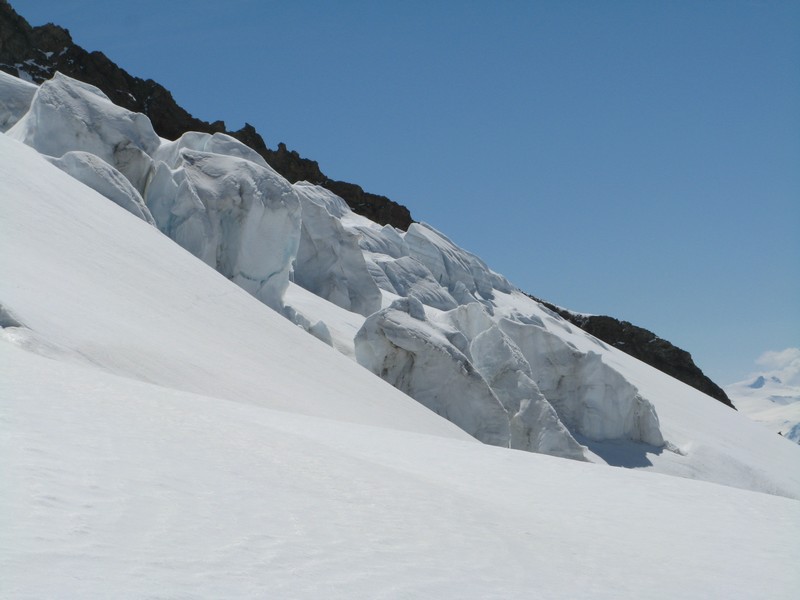 #15 Dôme des Glaciers : Un glacier qui parait bien bouché Dôme des Glaciers : Un glacier qui parait bien bouché