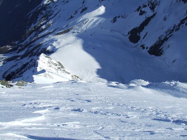 Domes de miage : le depart, de l'arete Metrier, bien raide et expo, rien à envier au départ de la face Nord ...