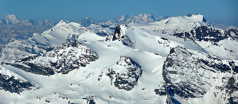 #17 En montant ... : ... on voit aussi très bien Les Ecrins En montant ... : ... on voit aussi très bien Les Ecrins