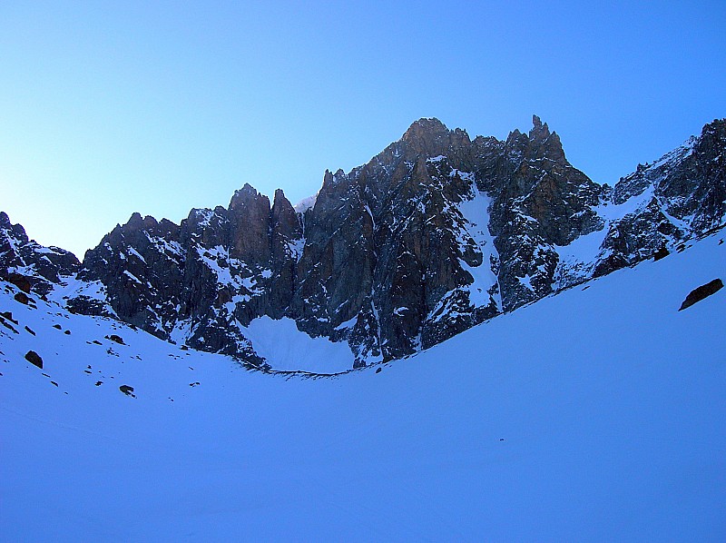 #3 les écrins : le dome de neige fait son apparition les écrins : le dome de neige fait son apparition