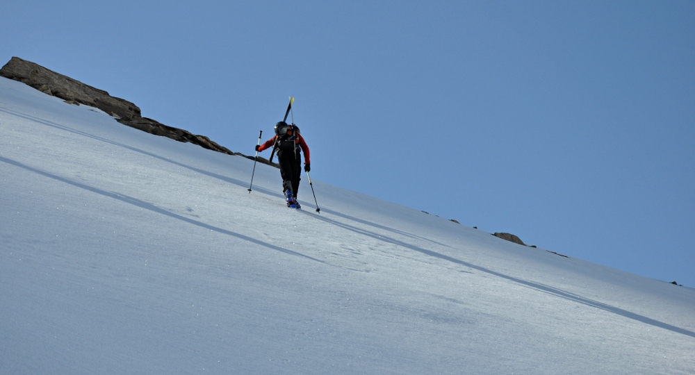 #3 Lonesome skier : Pas de peaux, c Lonesome skier : Pas de peaux, c'est le portage