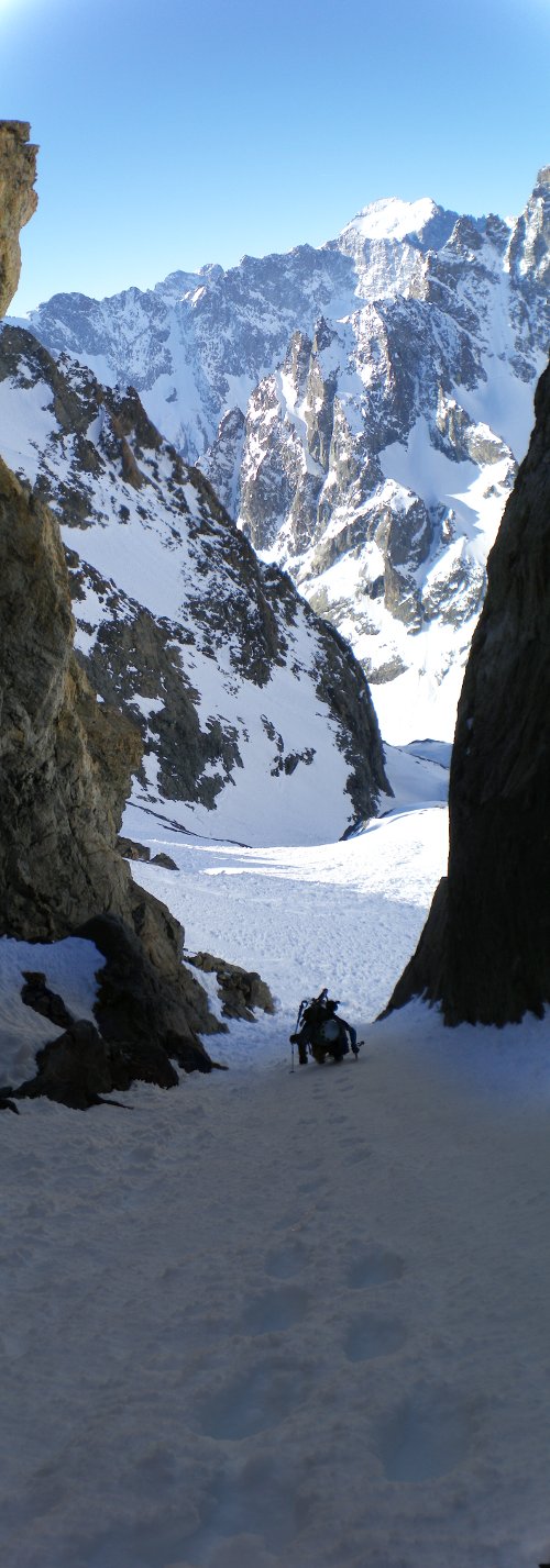 #5 Col Claire : Dans le couloir S Col Claire : Dans le couloir S