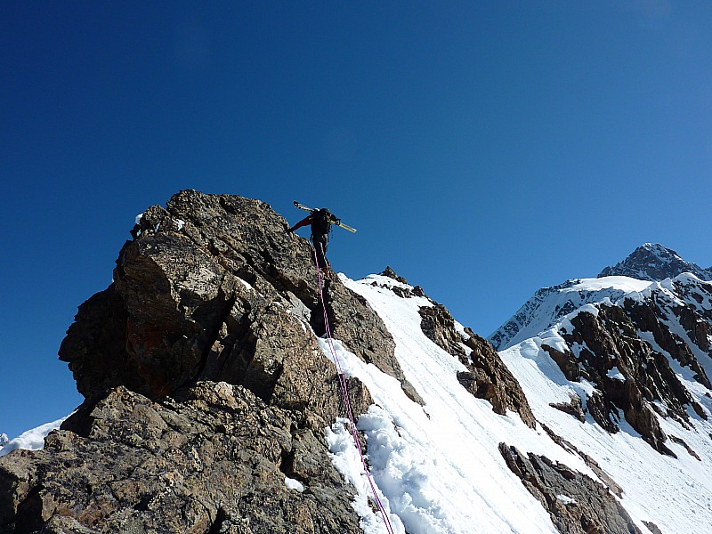 #4 Arête SW du dôme des glaciers : Début de l Arête SW du dôme des glaciers : Début de l'arête. Quelques passages rocheux