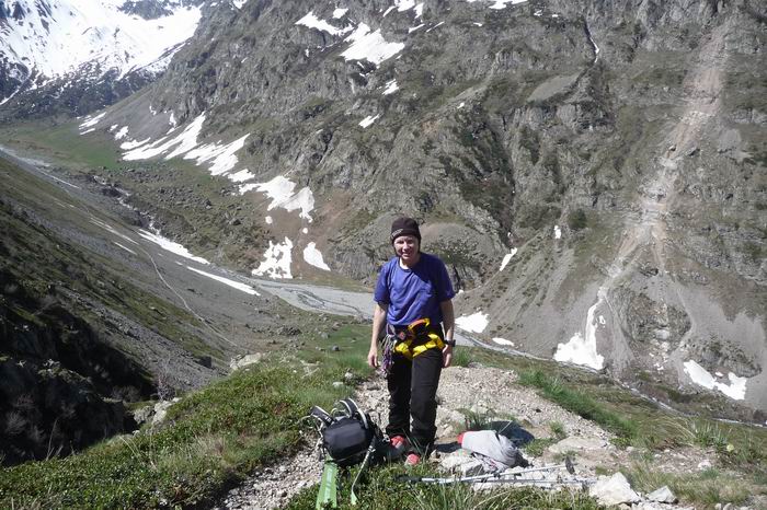 #4 Aupillous : Cath sur le sentier de descente. Aupillous : Cath sur le sentier de descente.