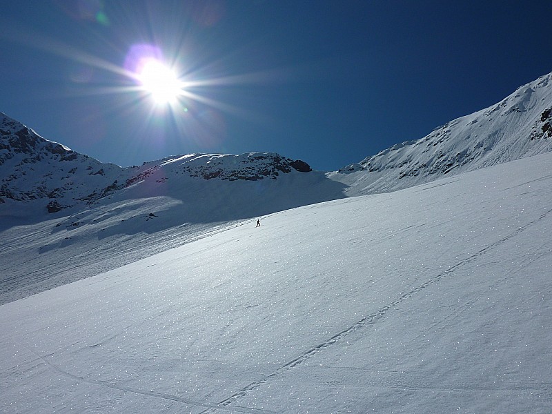 #8 Col des glaciers face N : Entre les coulées, de belles surfaces bien lisses Col des glaciers face N : Entre les coulées, de belles surfaces bien lisses