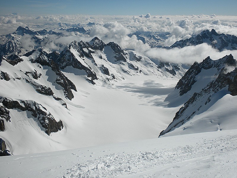 #16 dome 16 : le glacier blanc vu du sommet dome 16 : le glacier blanc vu du sommet