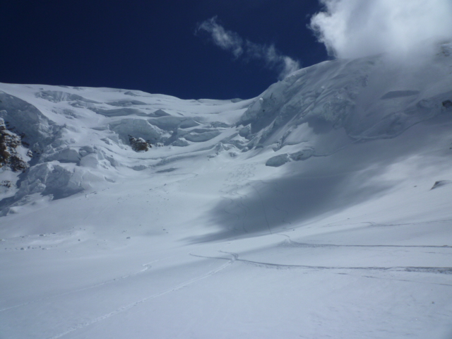 la face avec les conditions : excellent à skier