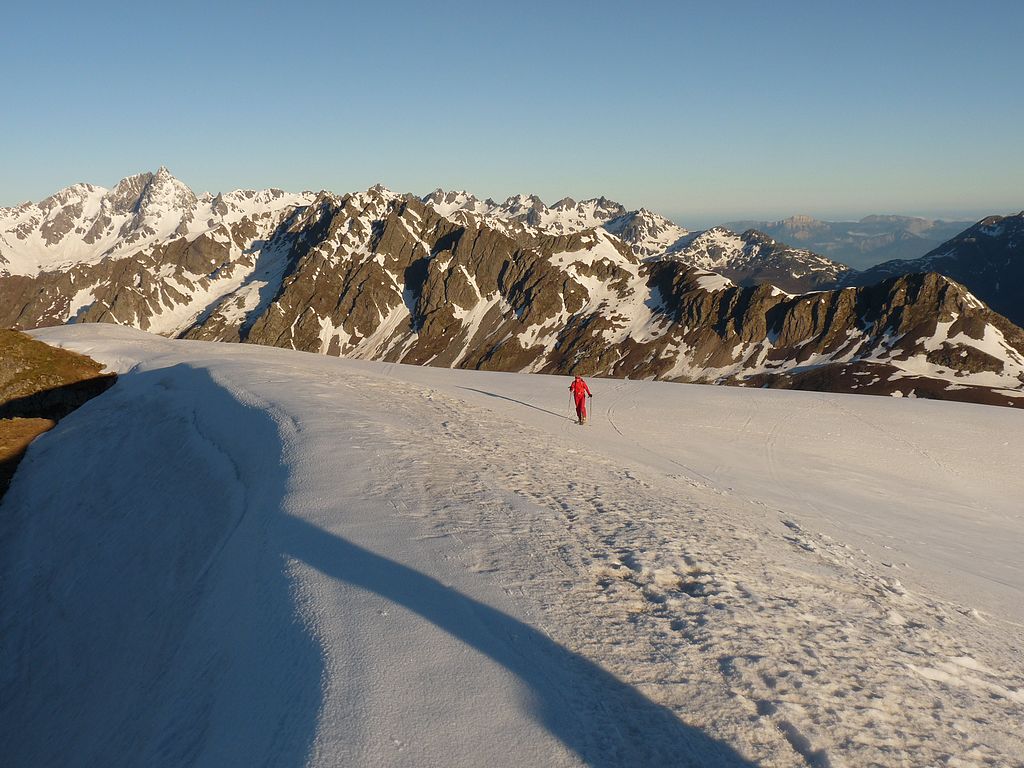 #3 Arrivée au sommet : Belledonne en fond Arrivée au sommet : Belledonne en fond