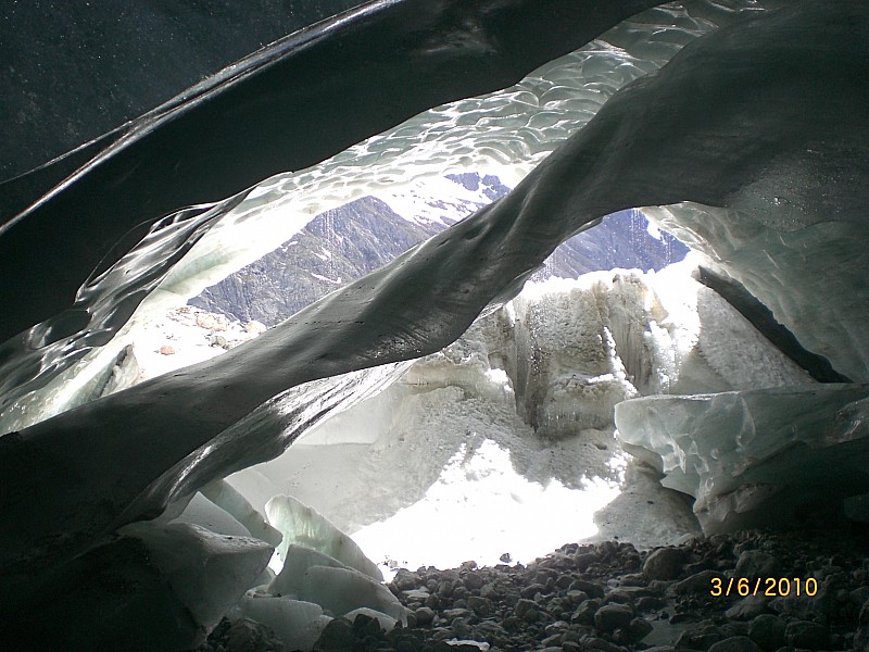 #9 Glacier Noir : Une curiosité du Glacier Noir : La Caverne Glacière... Glacier Noir : Une curiosité du Glacier Noir : La Caverne Glacière...