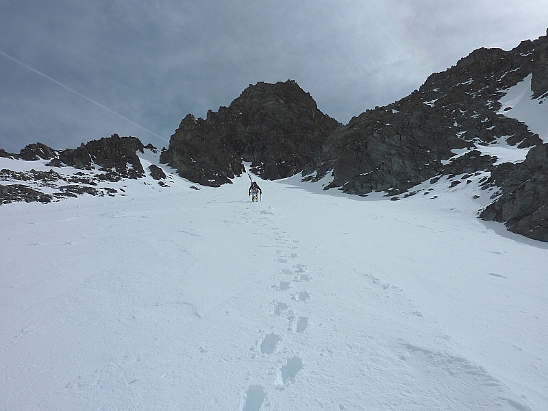 #5 Mt Vélan couloir septentrional : Attaque bas du couloir Mt Vélan couloir septentrional : Attaque bas du couloir