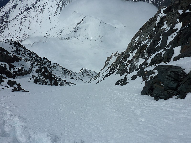 #10 Mt Vélan couloir septentrional : Branche de gauche vue du haut Mt Vélan couloir septentrional : Branche de gauche vue du haut