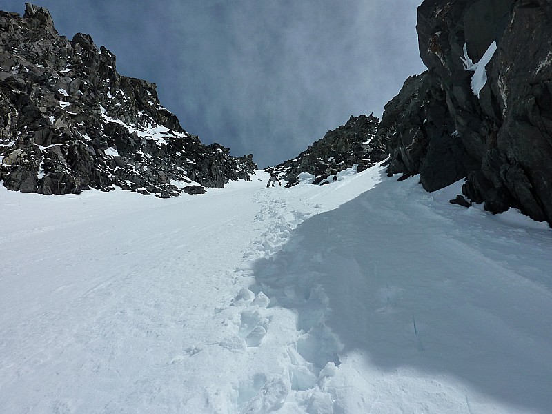 #9 Mt Vélan couloir septentrional : Montée dans la branche de gauche Mt Vélan couloir septentrional : Montée dans la branche de gauche