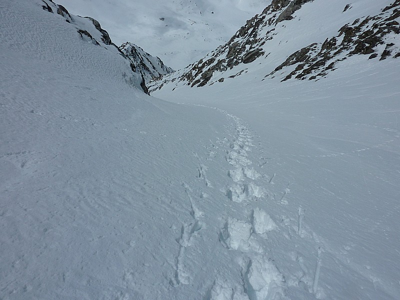 #8 Mt Vélan couloir septentrional : Partie médiane vue du haut Mt Vélan couloir septentrional : Partie médiane vue du haut