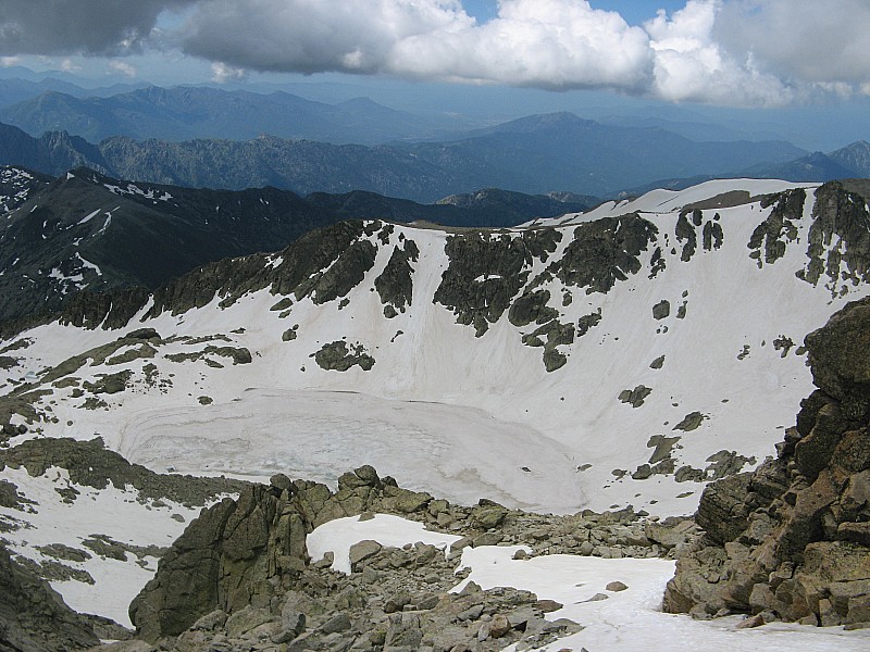 #12 Lac de Bellebone : versant sud du Rotondu. Lac de Bellebone : versant sud du Rotondu.