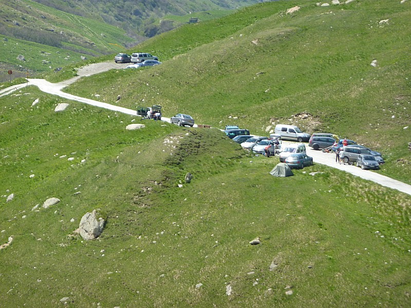 #19 Parking : Beaucoup de monde aujourd Parking : Beaucoup de monde aujourd'hui