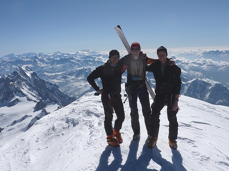 Mont Blanc : les 3 compagnons ! photo prise par Mick 38