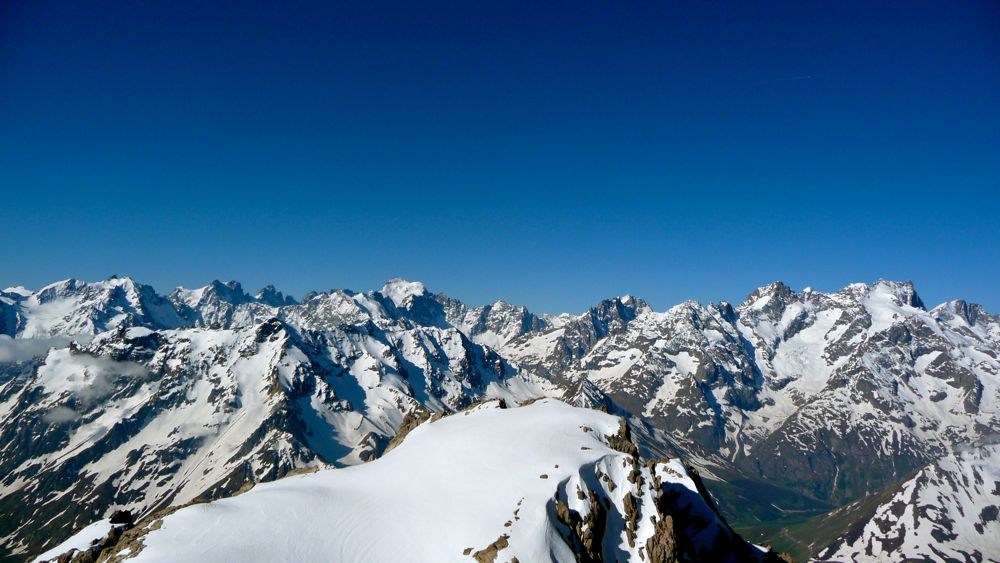 #9 Les Ecrins : vus depuis le sommet Les Ecrins : vus depuis le sommet