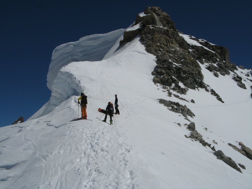 #13 Mont-Blanc du Tacul : Sous le sommet du Tacul, on rejoint l Mont-Blanc du Tacul : Sous le sommet du Tacul, on rejoint l'arrête de droite