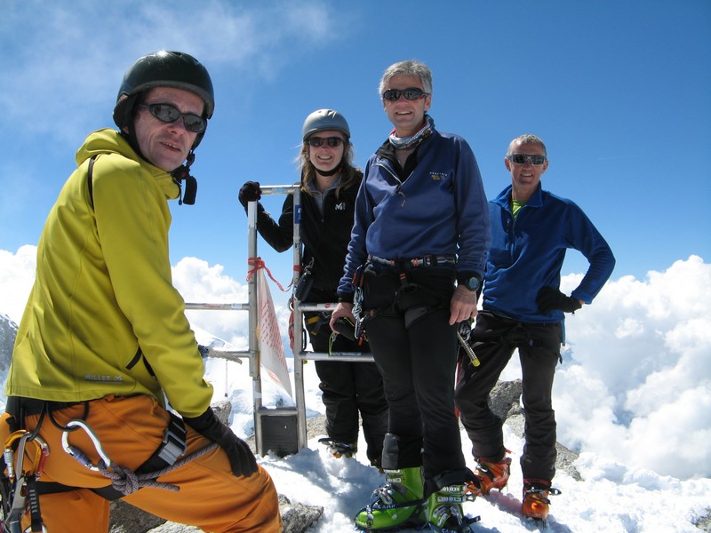 #16 Mont-Blanc du Tacul : Une bien belle équipe ... dans l Mont-Blanc du Tacul : Une bien belle équipe ... dans l'ordre Chech, Gaëlle, pierre et Totof
