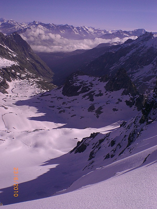 #6 Sommeiller : Quelques nuages sur la Savoie. Le Grand Cordonnier et les Lacs Blancs et Noir. Sommeiller : Quelques nuages sur la Savoie. Le Grand Cordonnier et les Lacs Blancs et Noir.