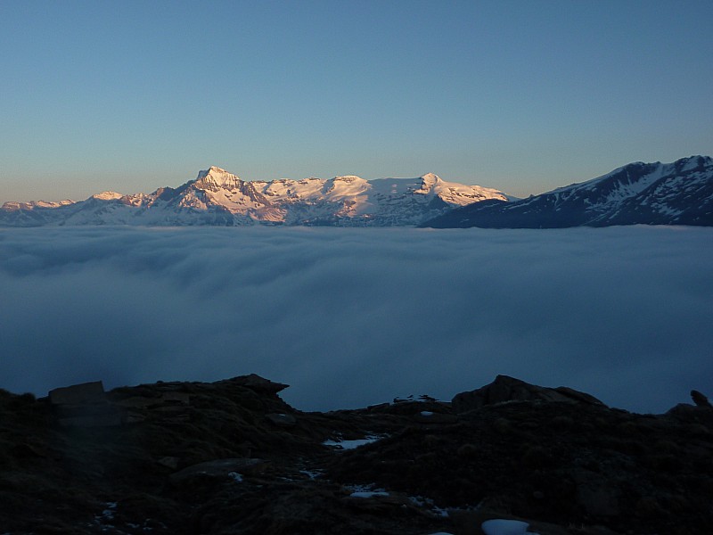 #3 Mer de nuage : On a l Mer de nuage : On a l'impression que plus rien n'exist.