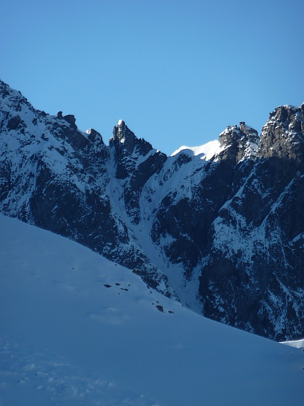 #6 Grande Pareis : Couloir NW 5.4. une première féminine de Laurence Boniface Grande Pareis : Couloir NW 5.4. une première féminine de Laurence Boniface