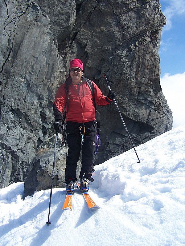 #10 Aig de Peclet, face W : Jérome à la breche, pret à s Aig de Peclet, face W : Jérome à la breche, pret à s'elancer pour du grand ski!!!