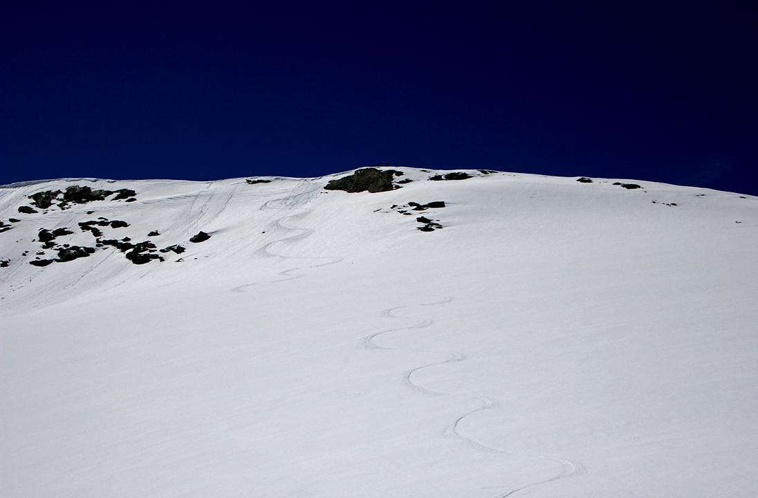 #8 Grandes courbes sous le sommet : Grandes courbes, un virage en France, un virage en Italie... et pas de contrôles. Grandes courbes sous le sommet : Grandes courbes, un virage en France, un virage en Italie... et pas de contrôles.