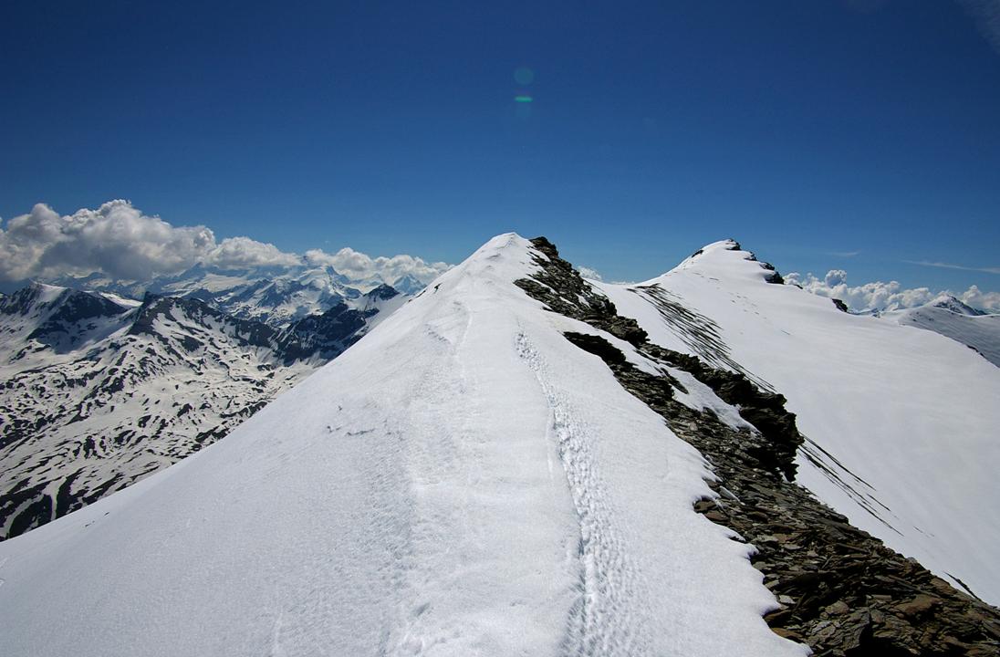 #6 La vetta : On peut sans doute venir ici une dizaine de fois... sans que l La vetta : On peut sans doute venir ici une dizaine de fois... sans que l'émotion diminue