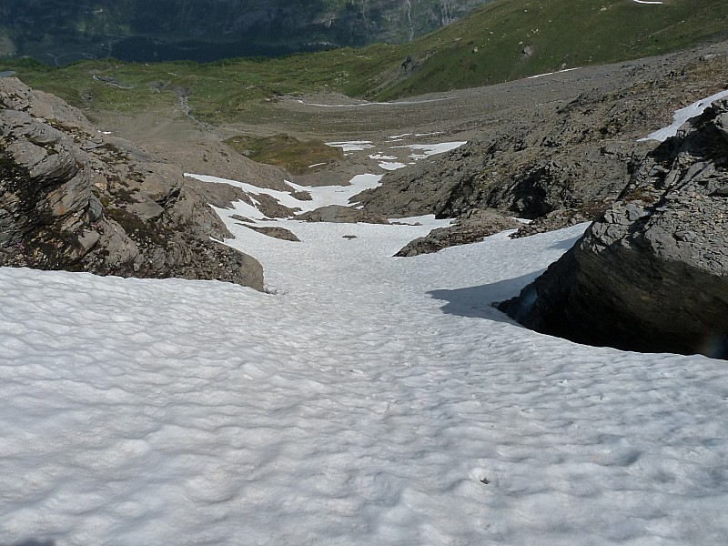 #9 Voici le bon couloir! : Sortie à 2550m environ. Voici le bon couloir! : Sortie à 2550m environ.