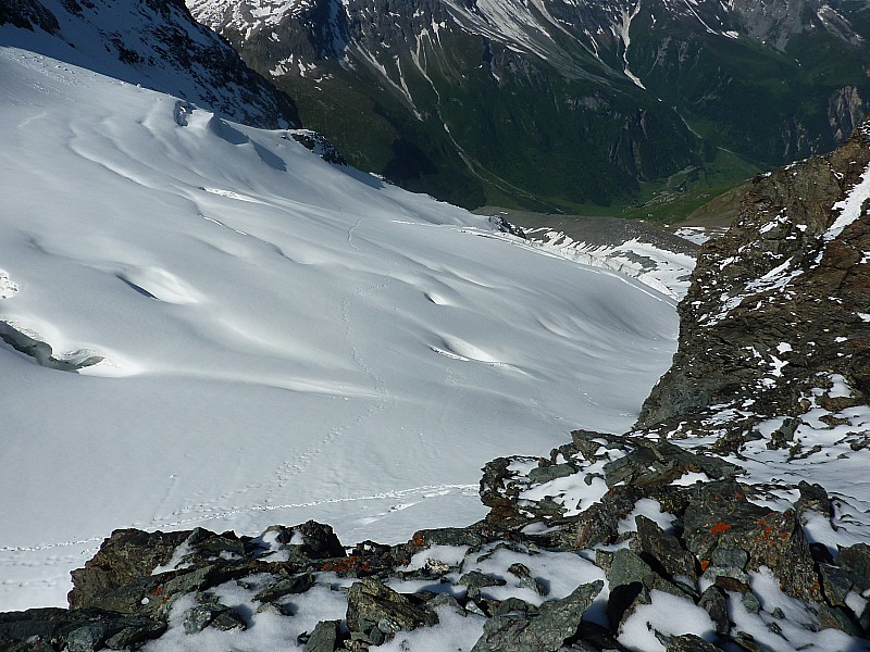 #12 Glacier du Geay : Bien fermé, mais attention aux ponts de neige avec cette chaleur Glacier du Geay : Bien fermé, mais attention aux ponts de neige avec cette chaleur