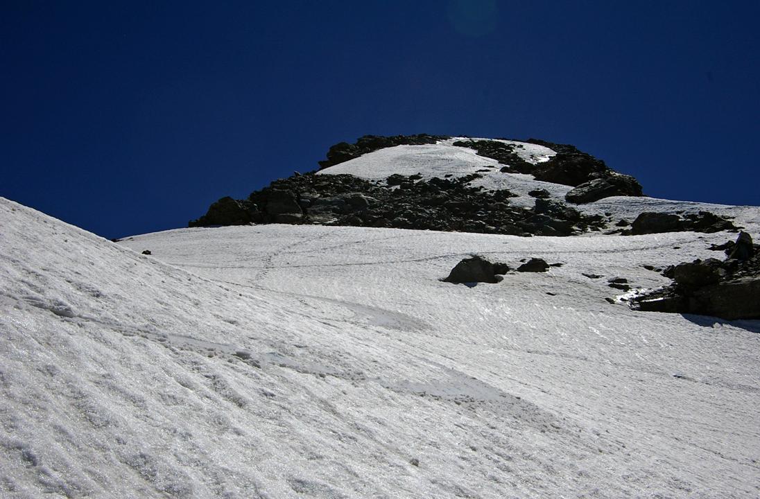 Descente depuis la Cîme : 14h30, 2ème descente, depuis le sommet. Descente prudente (expo sommitale), puis détendue, puis radieuse...