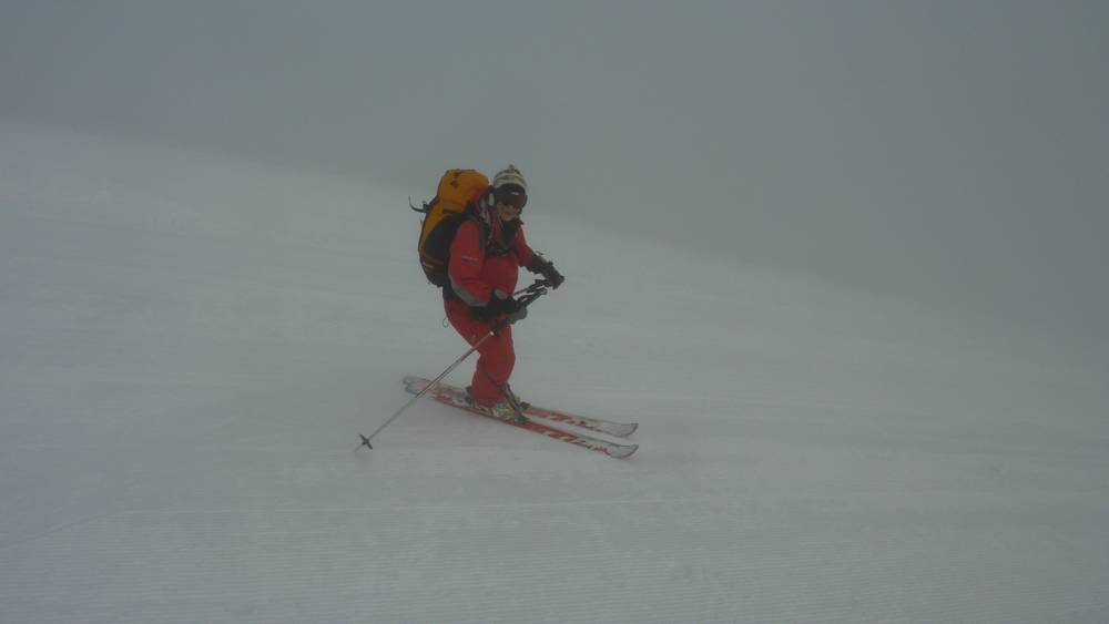 1ere descente de la saison : tout sourire la miss !