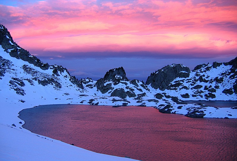 Lac Robert : Reflet du levé de soleil sur le Lac Robert