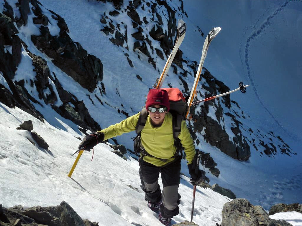 #16 Isa dans le passage raide : Deuxième portion ou les crampons sont nécessaires. Isa dans le passage raide : Deuxième portion ou les crampons sont nécessaires.