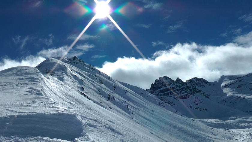 Sur l'arête, Cime de la plate à droite 