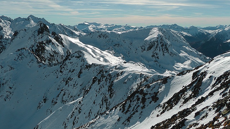 Mt Bal à gauche, Vallon de Morgon, et Mt Mounier au fond.