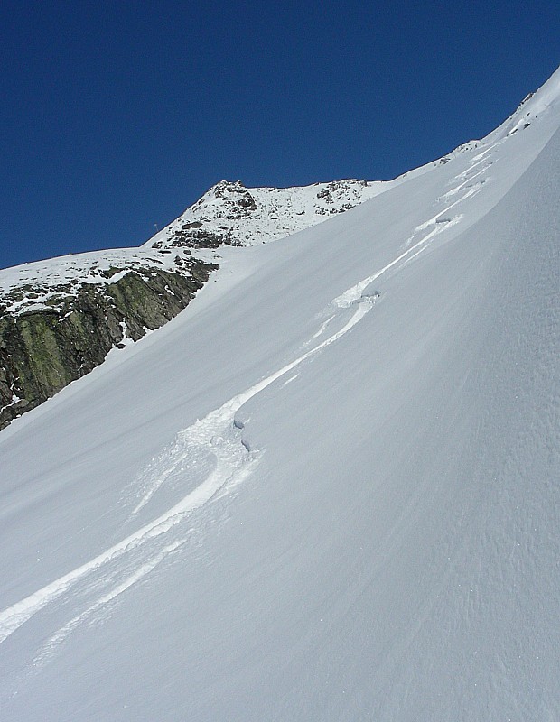 #8 Descente : Première belle trace de la saison (la première sortie c Descente : Première belle trace de la saison (la première sortie c'était dans le Brouillard!).