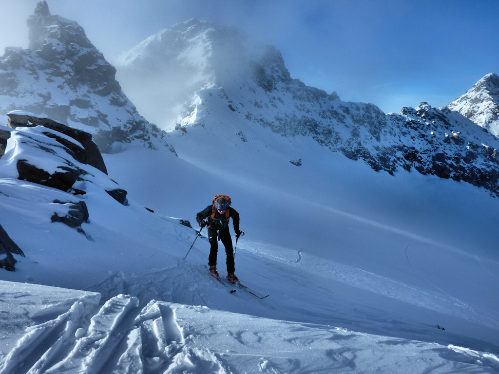 #9 Sommets central et Ouest : Le brouillard monte de la Maurienne. Sommets central et Ouest : Le brouillard monte de la Maurienne.
