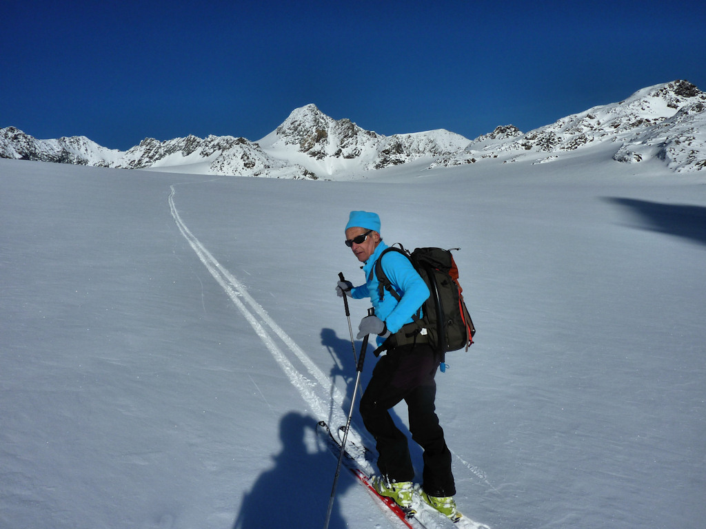 #15 retour au col de Thorens : Il faut repauter pour rejoindre le col. retour au col de Thorens : Il faut repauter pour rejoindre le col.