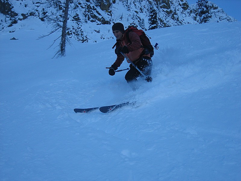 #4 Du beau ski : Profitant de la belle poudreuse Du beau ski : Profitant de la belle poudreuse