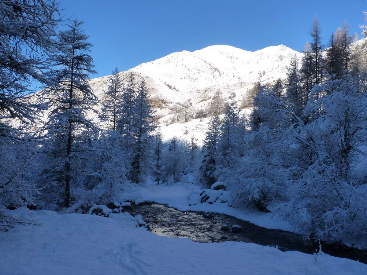 #1 Chaussage au torrent côte 1630 : pas de sous couche mais sa passe bien à la montée Chaussage au torrent côte 1630 : pas de sous couche mais sa passe bien à la montée
