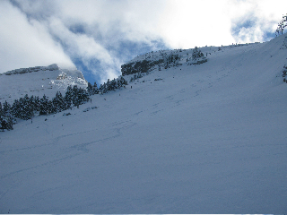 #3 Le grand couloir : Pas belles ces premieres traces de la saison. Le grand couloir : Pas belles ces premieres traces de la saison.