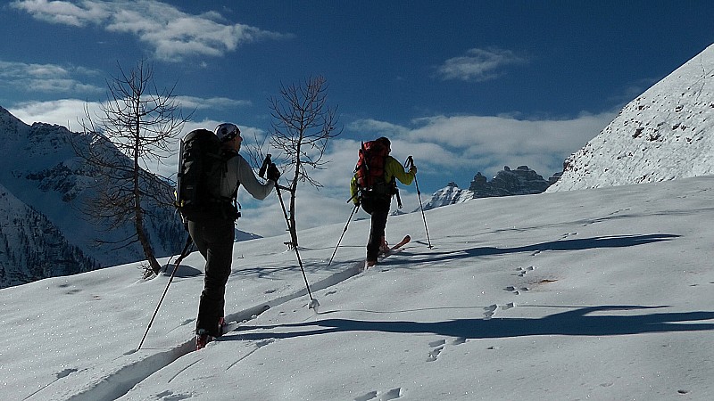 on s'élève sur la crête