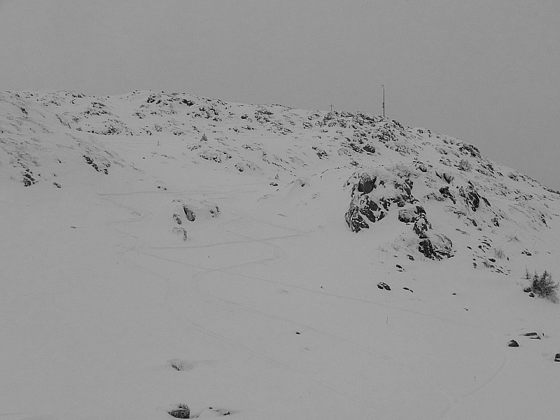 #2 Sommet : et traces de descente Sommet : et traces de descente